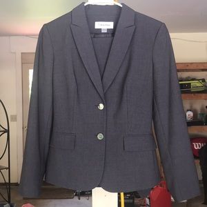 Calvin Klein Women’s Dress Suit
